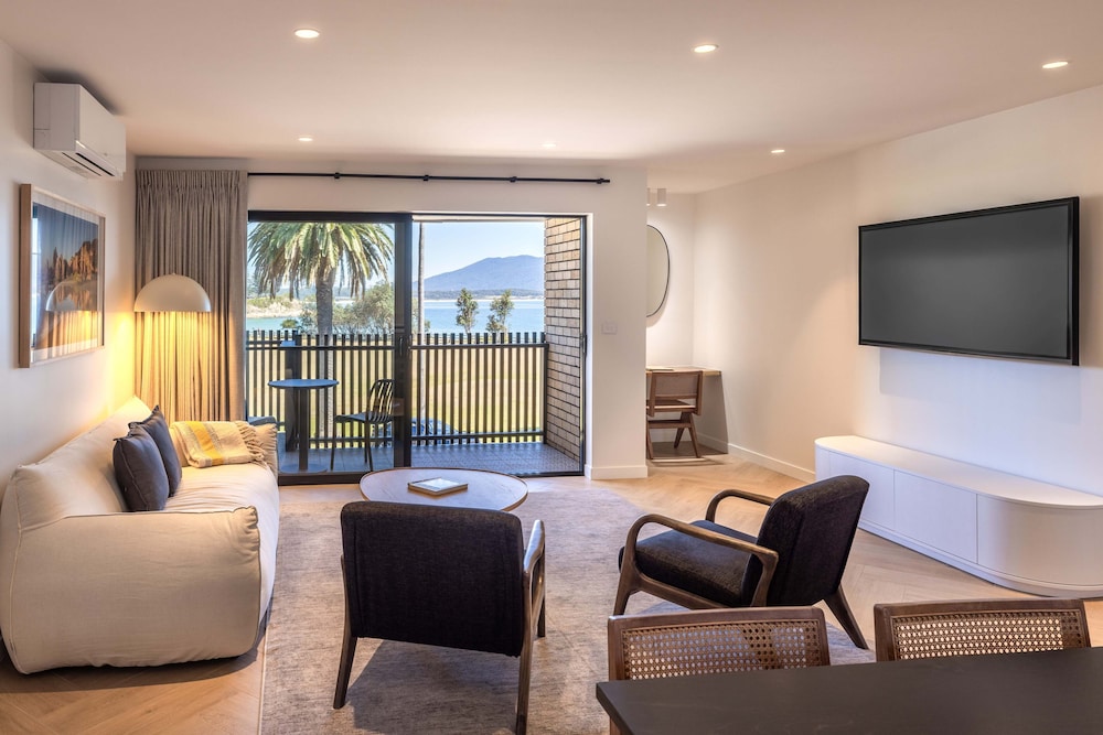 Bermagui Beach Hotel 27/50