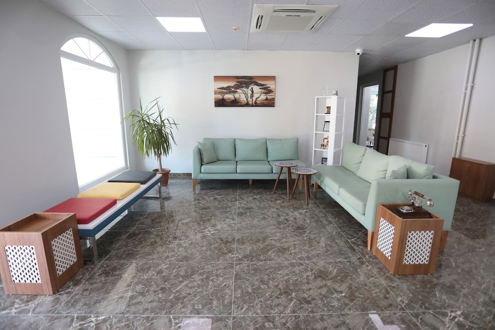 Beksiti Hotel 30/36
