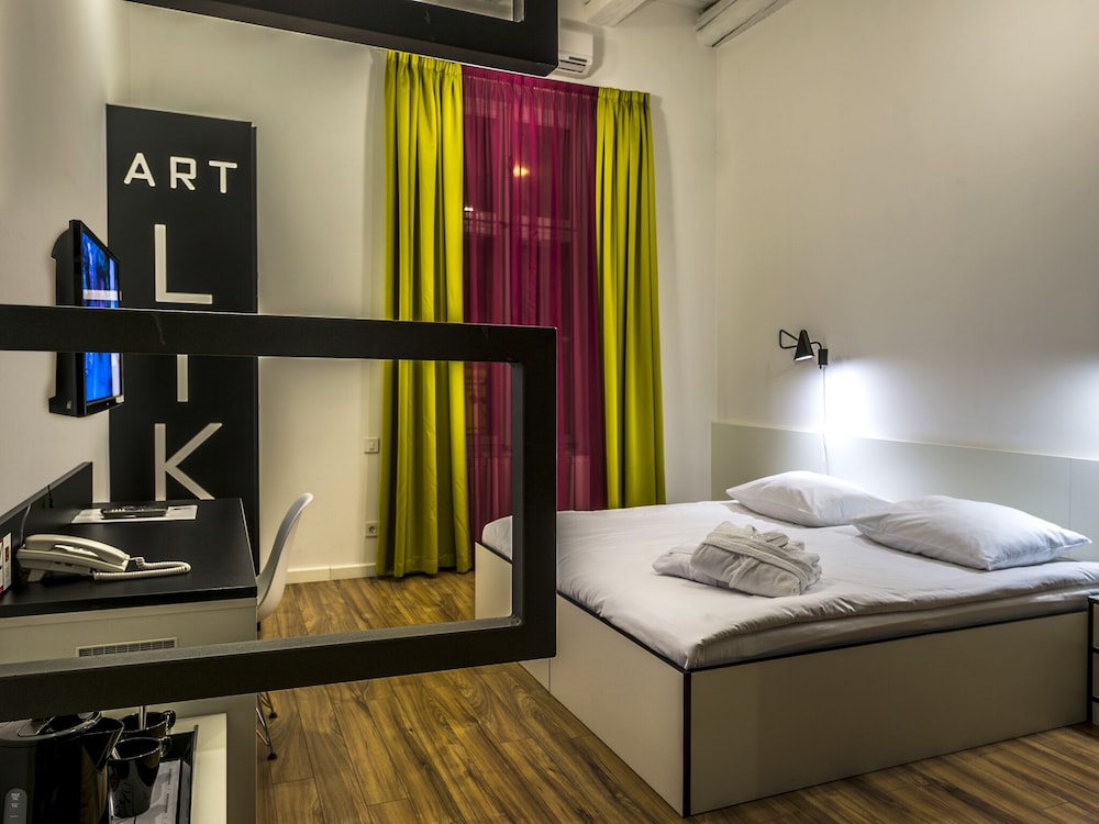 Art Hotel Like 26/59