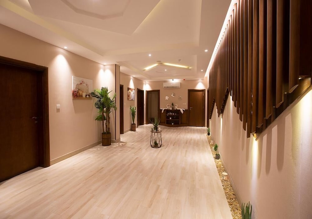 Banan hotel 10/62