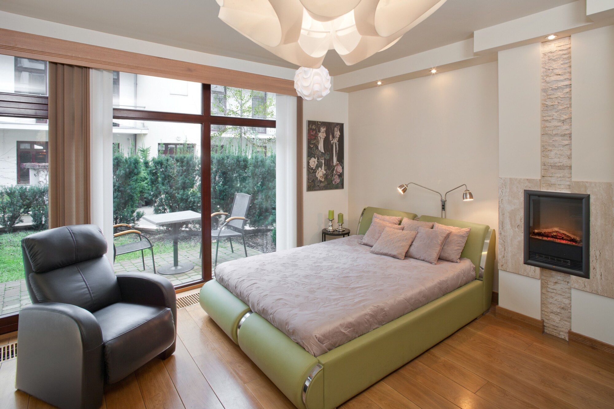 BASIC, APARTMENT
