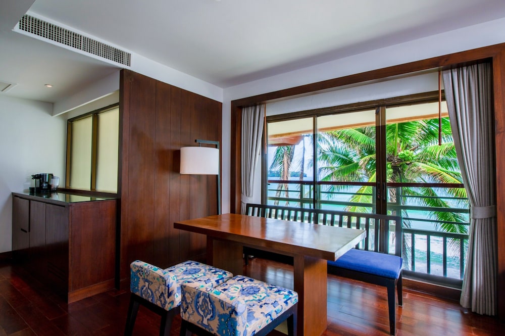 SAii Laguna Phuket 48/70