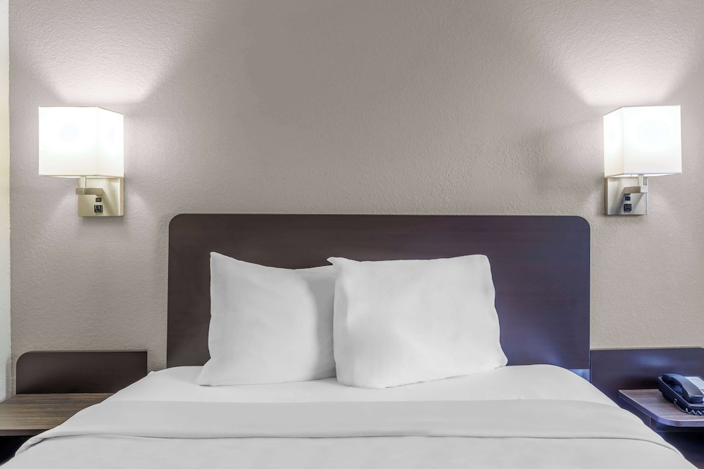 Motel6 Elizabethtown, KY 38/55
