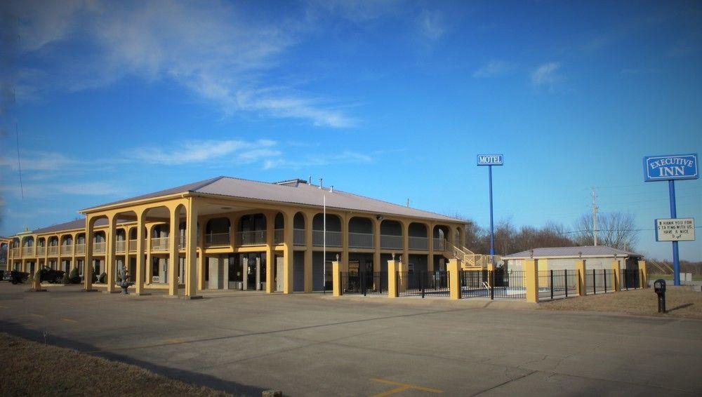 Executive Inn Scottsville 2/33