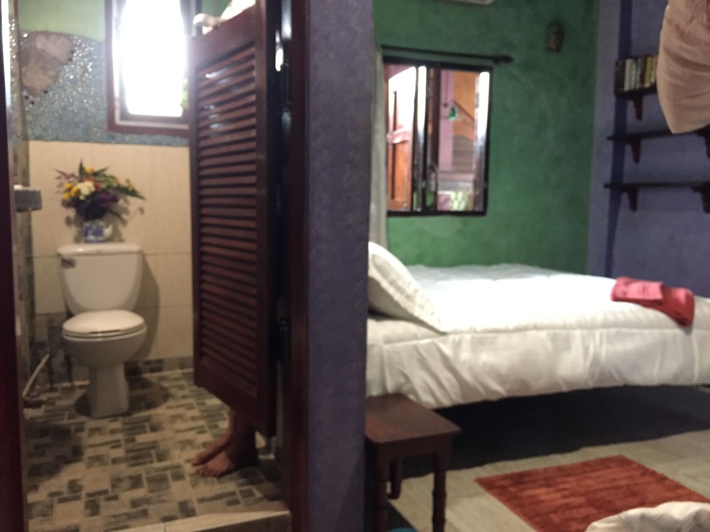 Shanti Lodge Bangkok 24/70