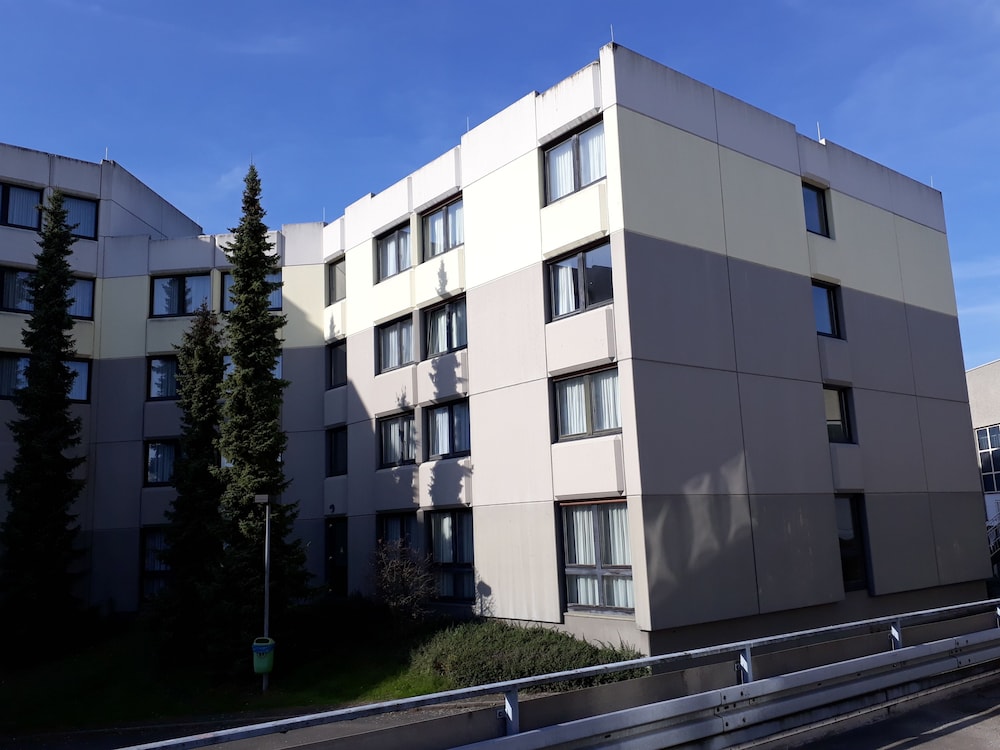 Vienna House Easy by Wyndham Frankfurt Airport 5/60