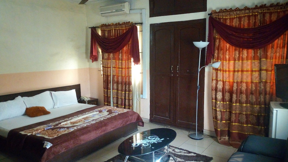 Dikord Hotel And Events Centre 12/39
