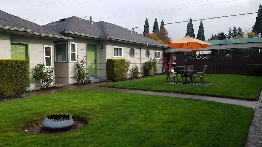 Milwaukie Inn Portland South 47/55