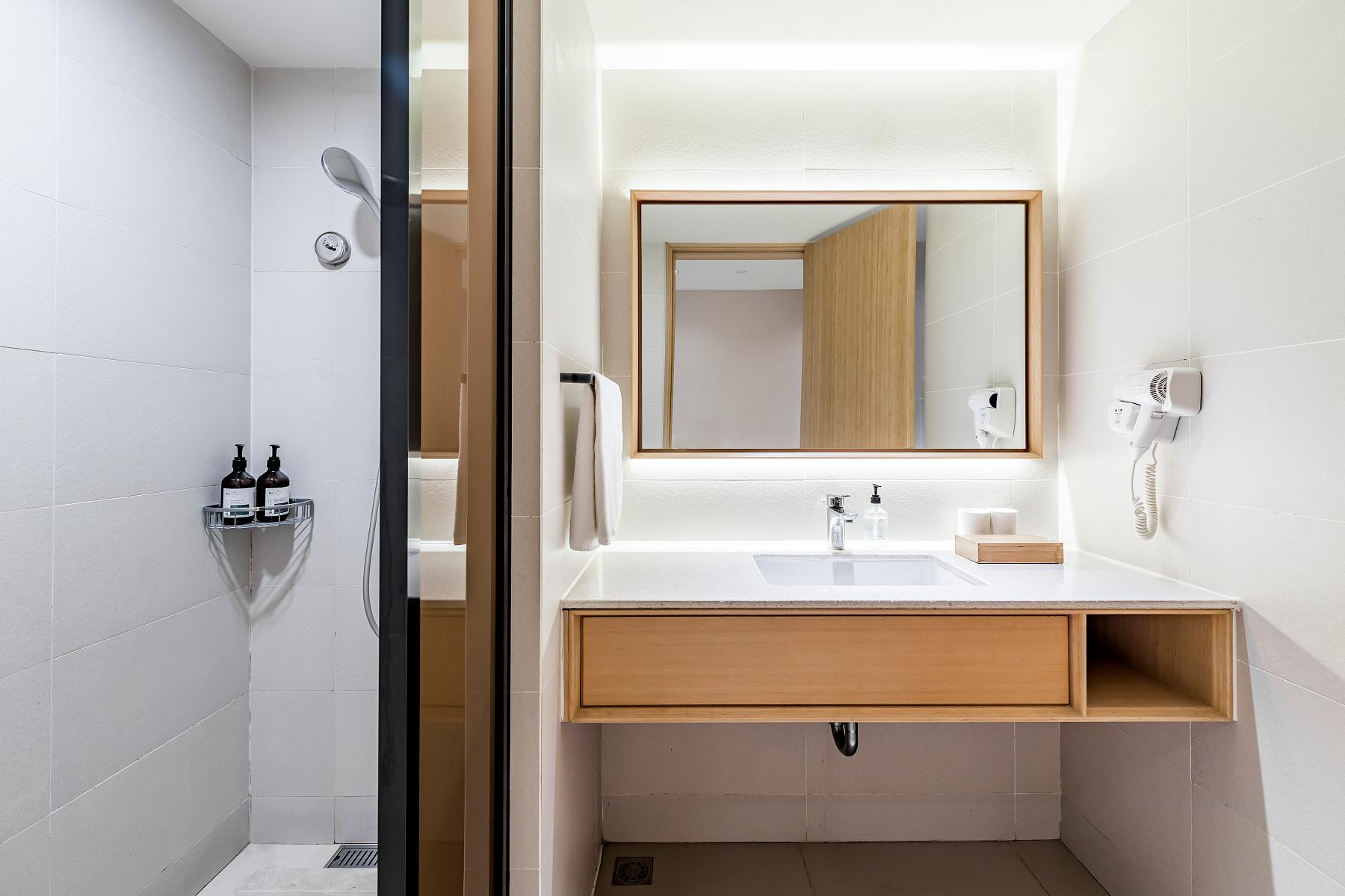 JI Hotel (Nanjing Xinjiekou Central Mall) 38/39