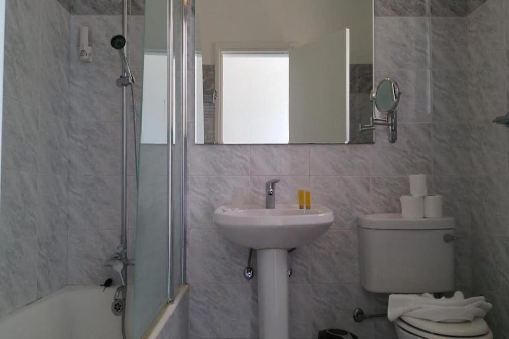 Maricas Boutique Hotel 64/65