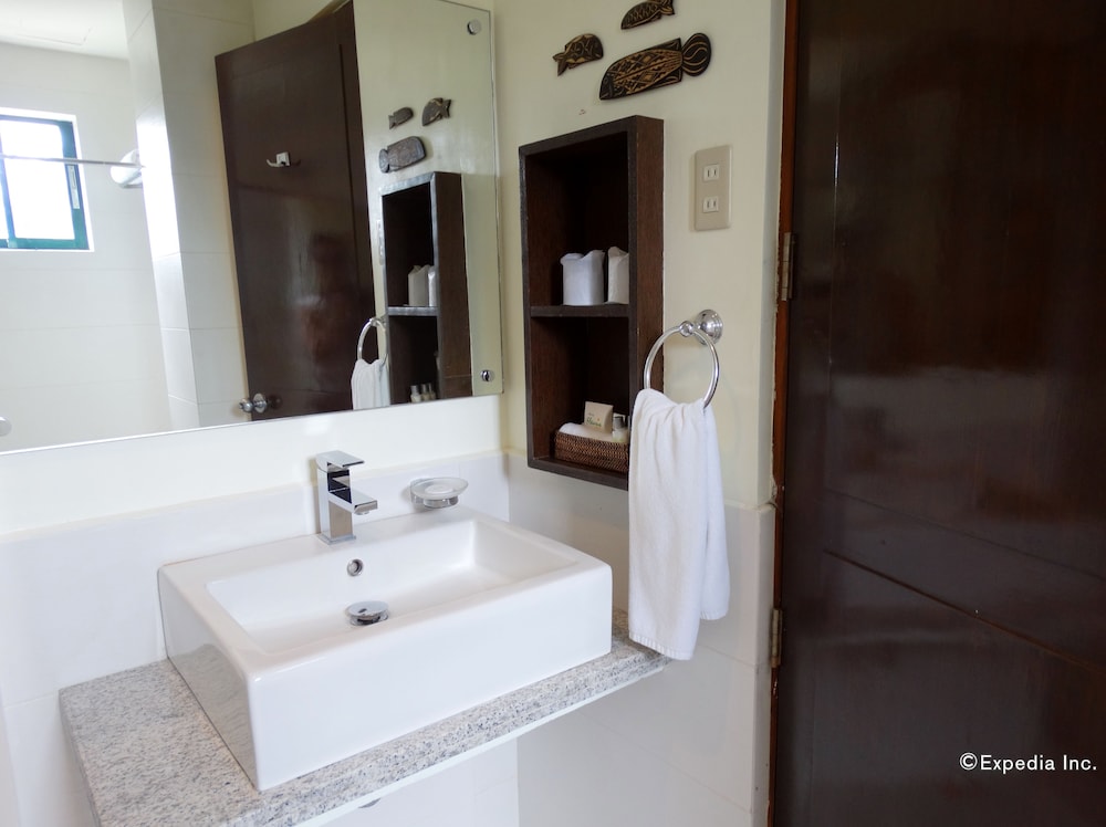Hotel Fleuris Palawan 32/33