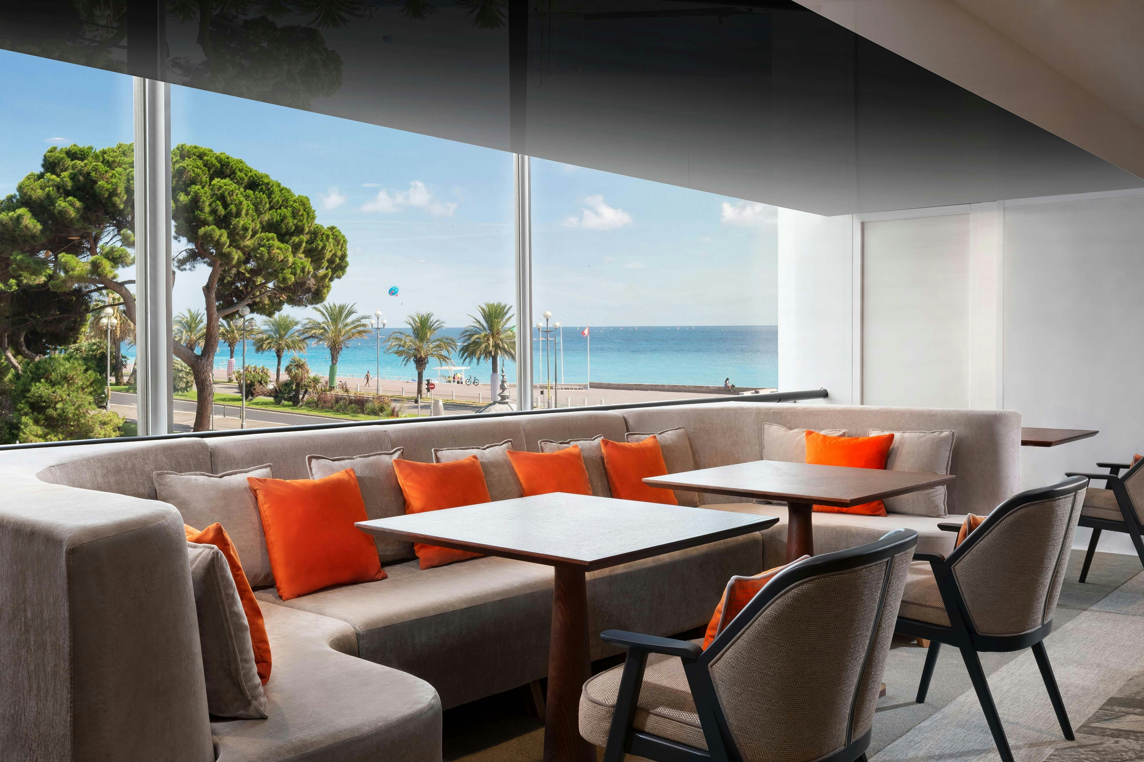 LE MERIDIEN NICE 49/66
