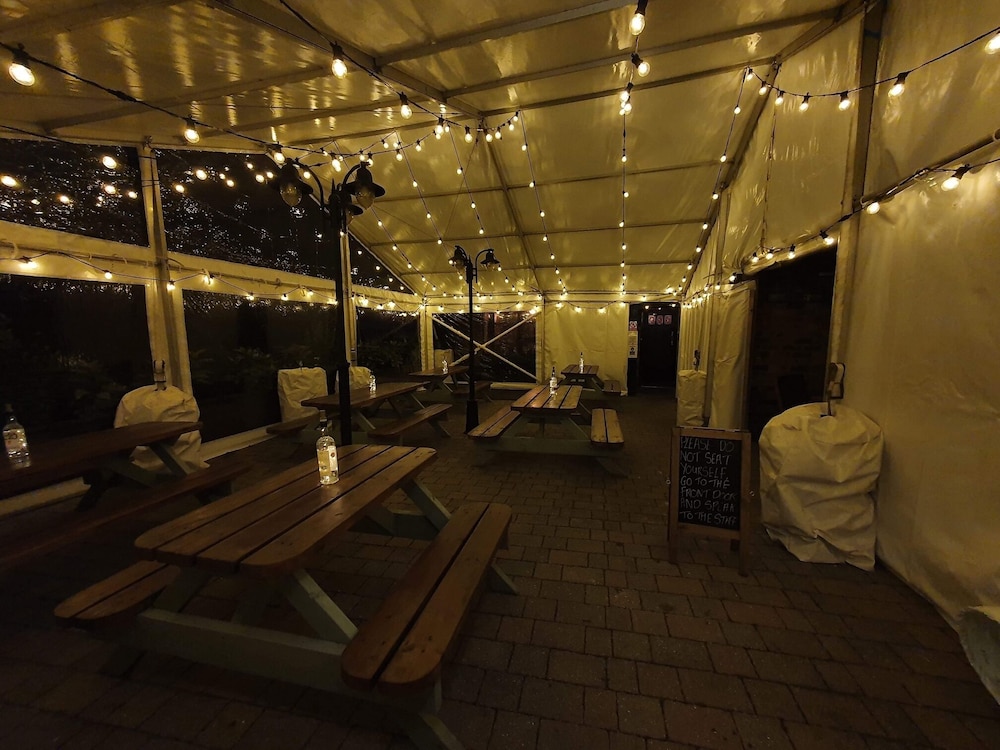The Rose and Crown 33/49