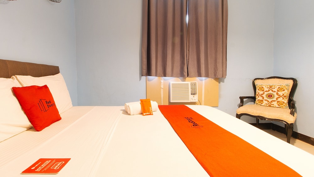 Reddoorz Plus Kamuning Quezon City 12/64