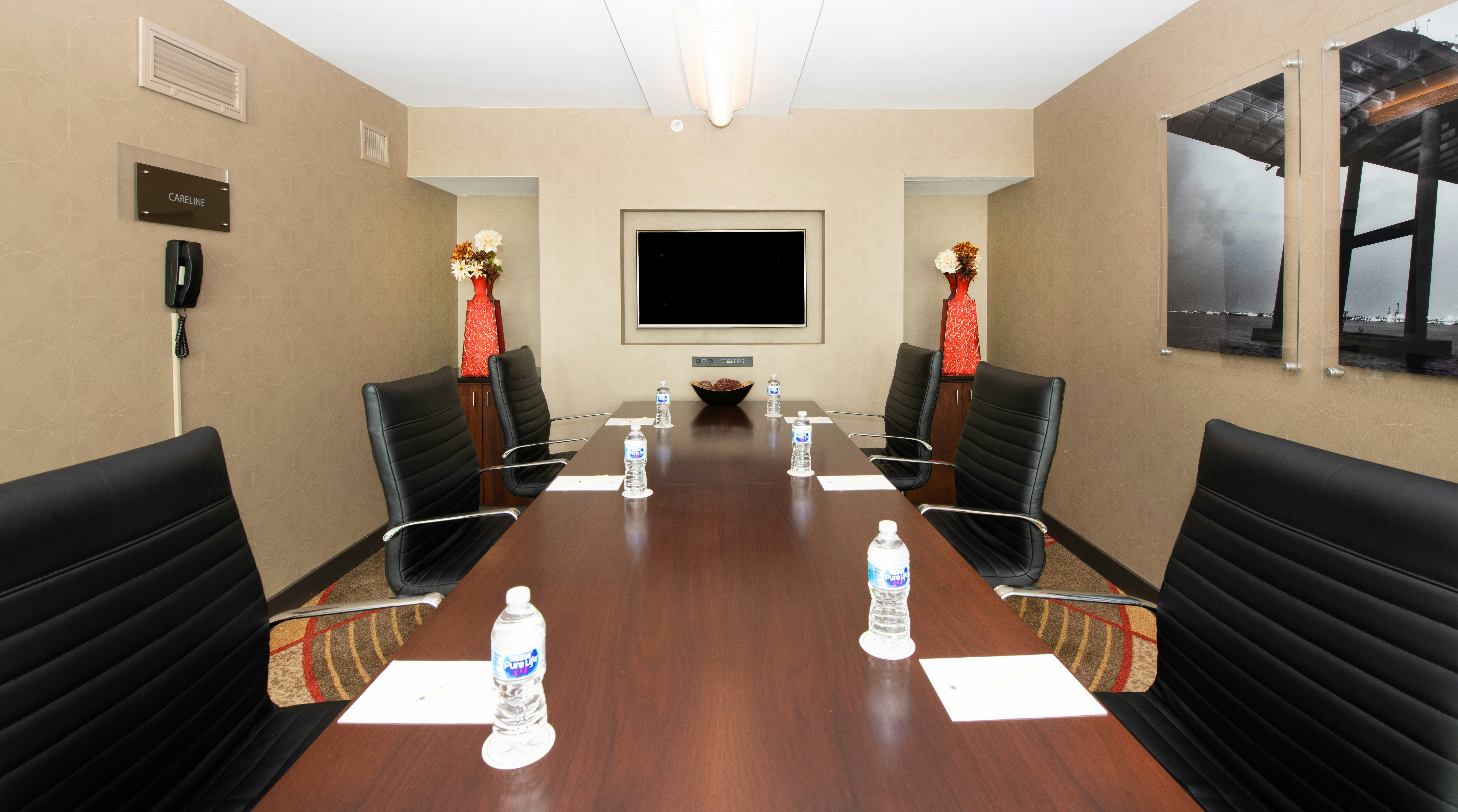 DOUBLETREE BY HILTON HOTEL AND SUITES CHARLESTON AIRPORT 54/60