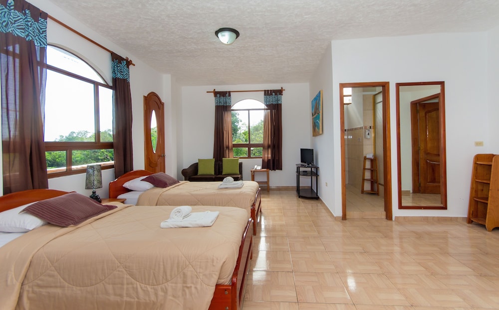 Twin Lodge Galapagos Hotel 21/68