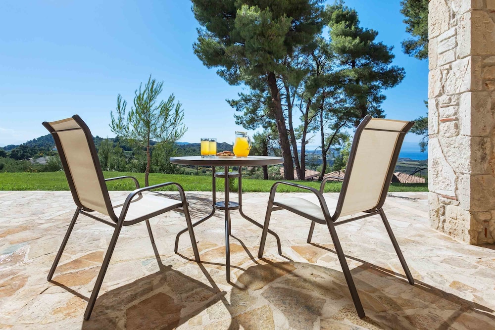 Akritas Ef Zin Villas & Suites 22/50