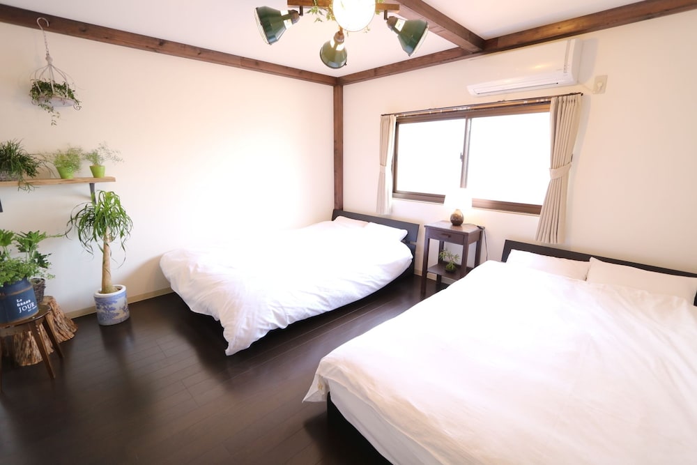 Guest House E-Nine 4/20