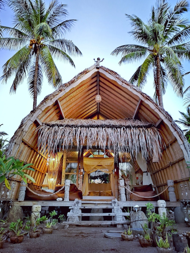 Coconut Garden Beach Resort 1/47