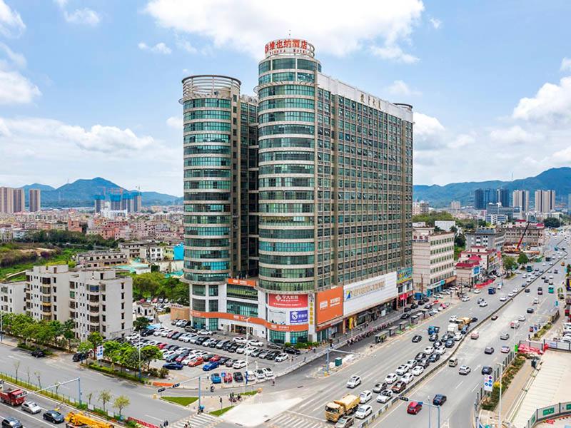 Vienna Hotel (Shenzhen Pingshan High-Speed Railway Station) photo1