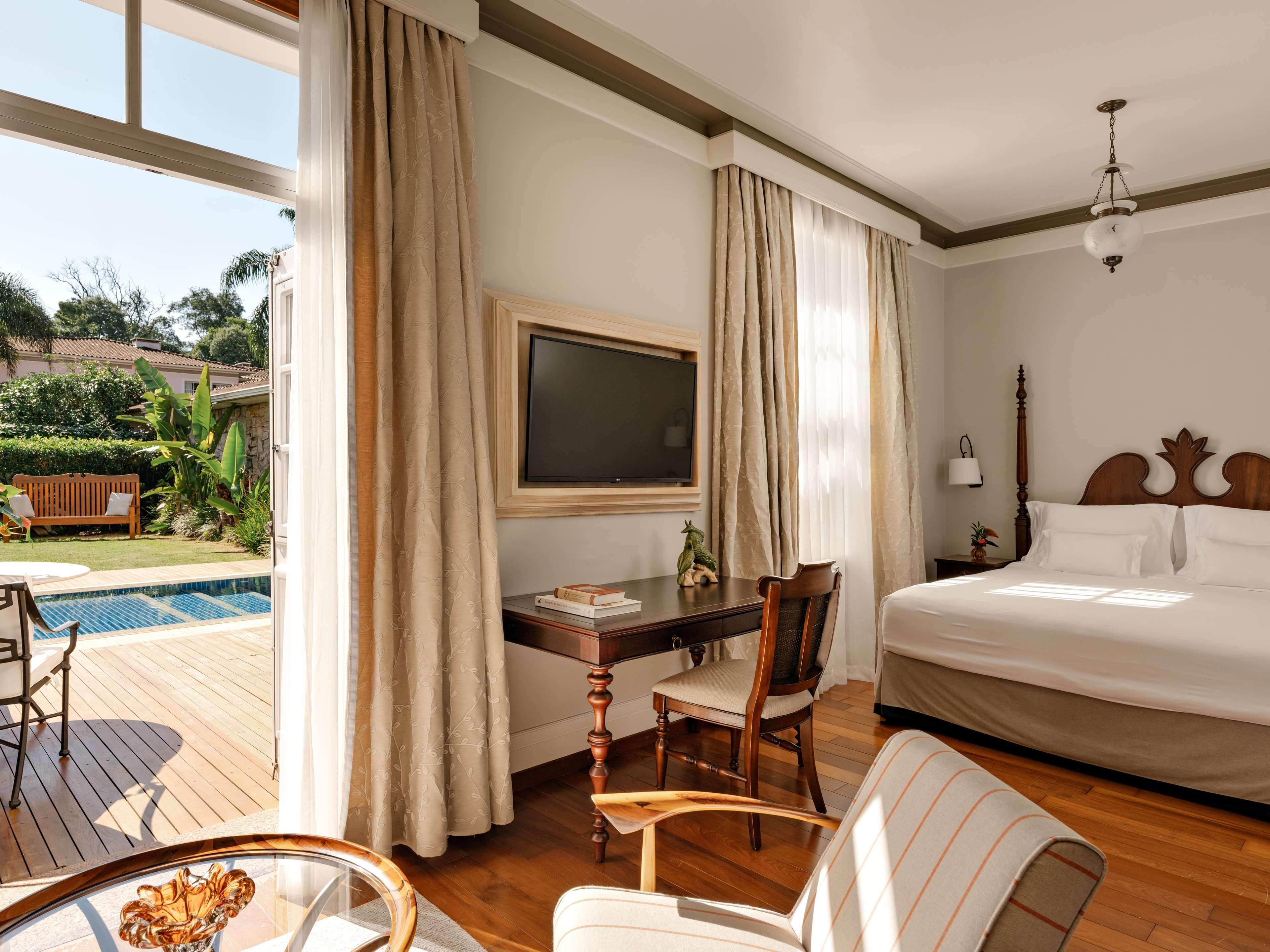 Pool, Junior Suite