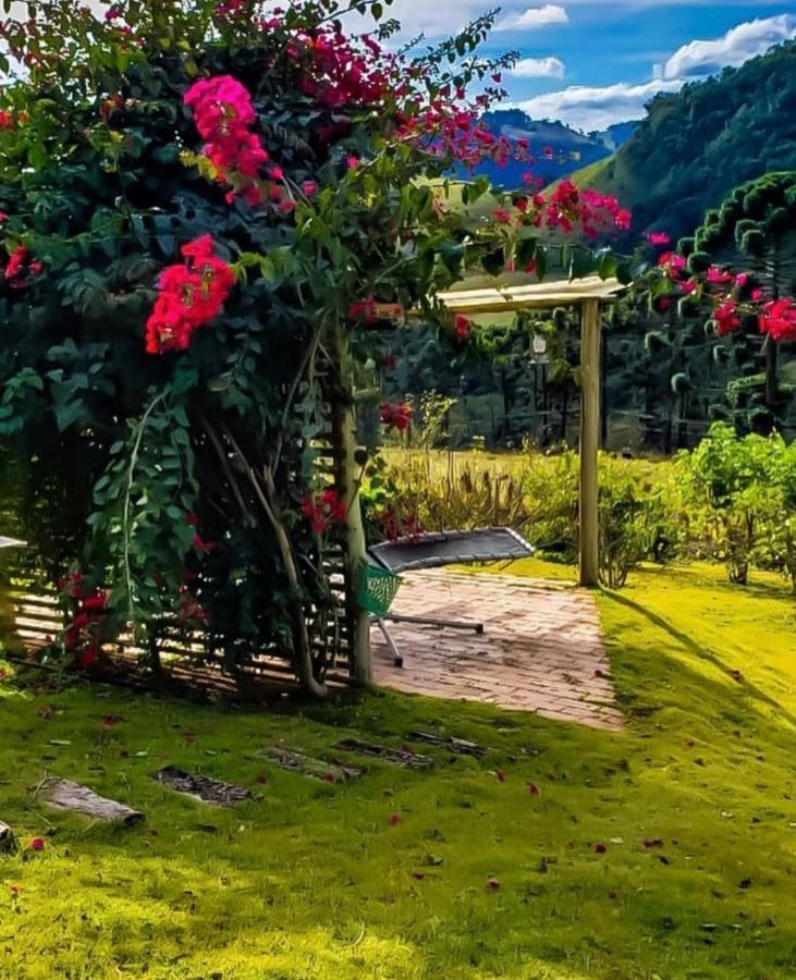Pousada Colina das Andorinhas 35/42