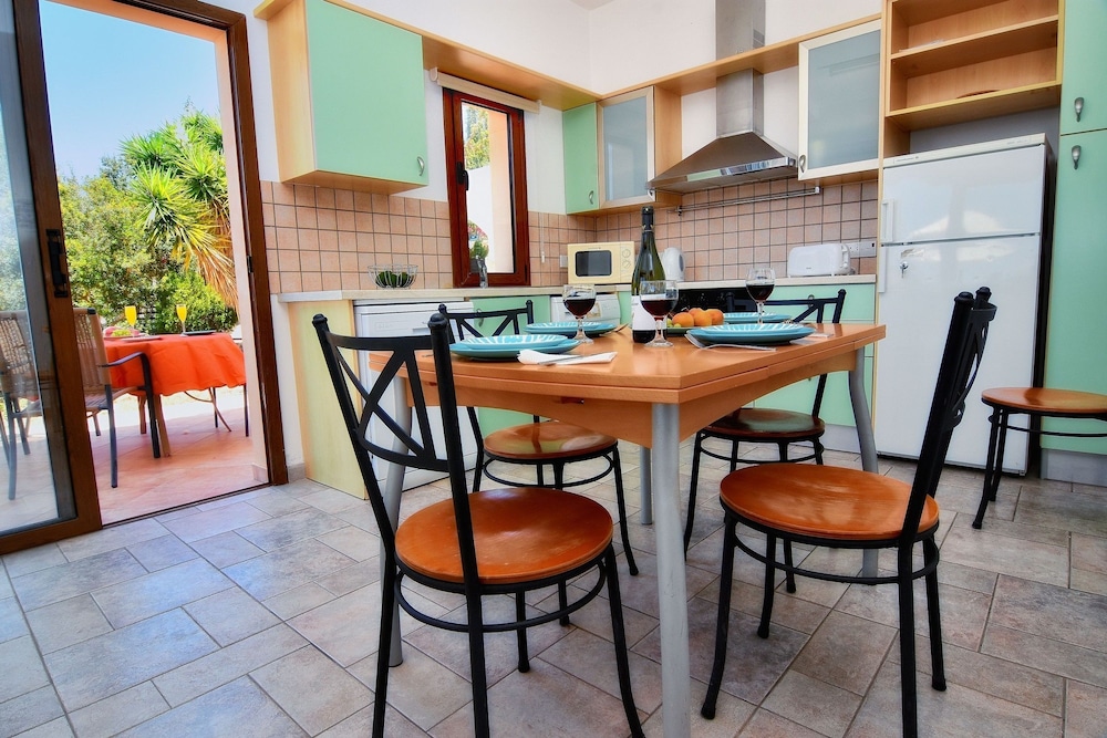 Coral Sun Villas 32/50