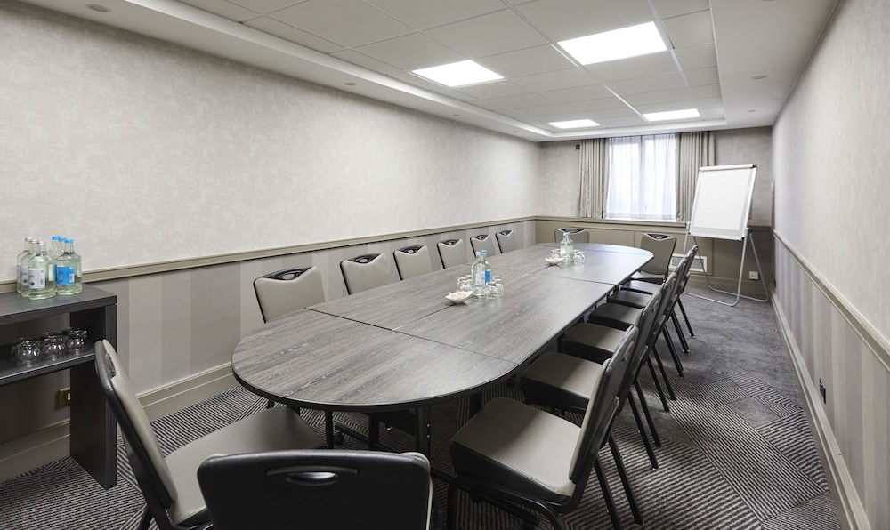 Doubletree Newbury North 42/50