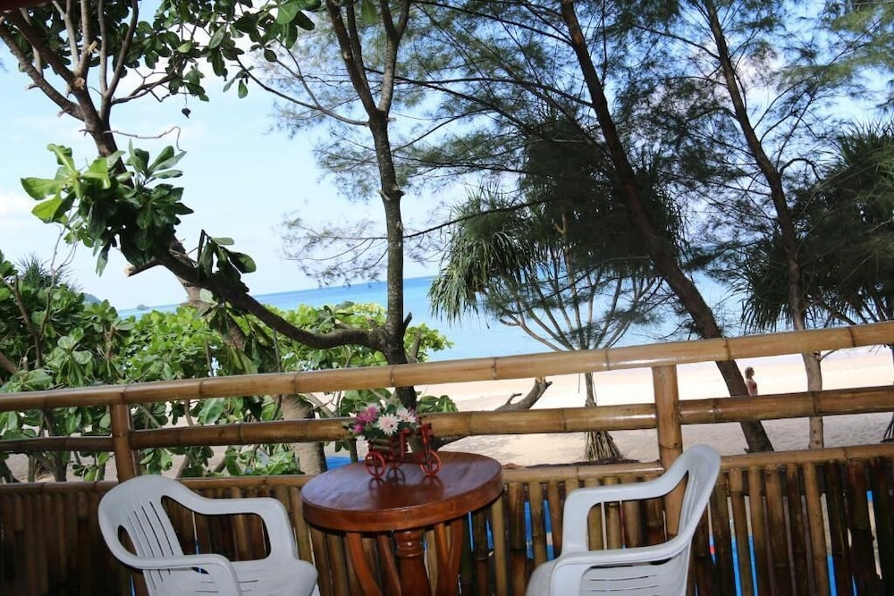 Ruan Mai Naiyang Beach Resort 5/76