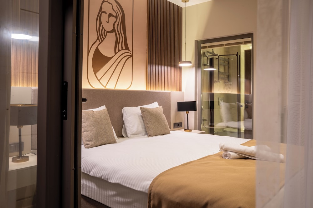 Monalisa Hotels Canakkale 12/28