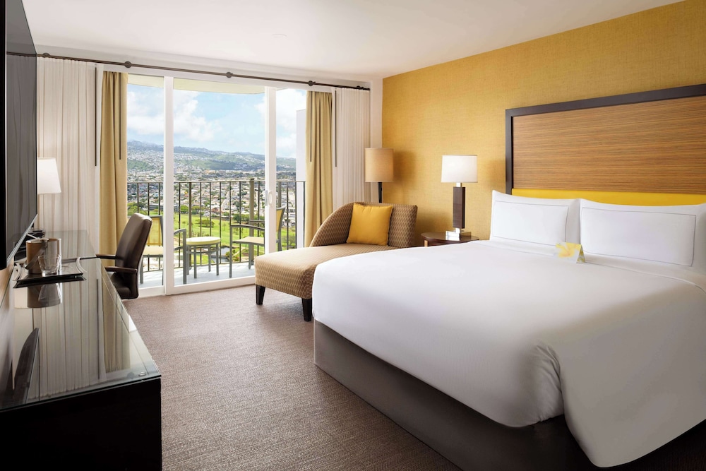 PREMIUM, KING BED, MOUNTAIN VIEW