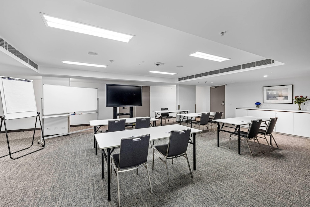 MainStay Suites Abbotsford 46/58