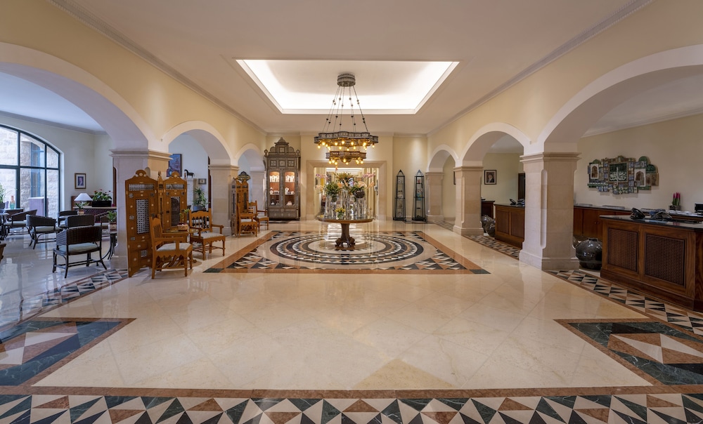 Movenpick Resort and Spa Dead Sea 42/75