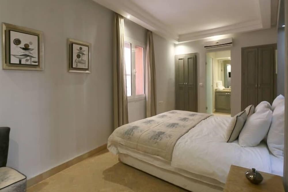 Riad Ayni 6/53