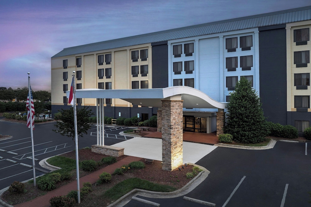 Fairfield Inn And Suites Winston Salem Hanes Mall 6/71