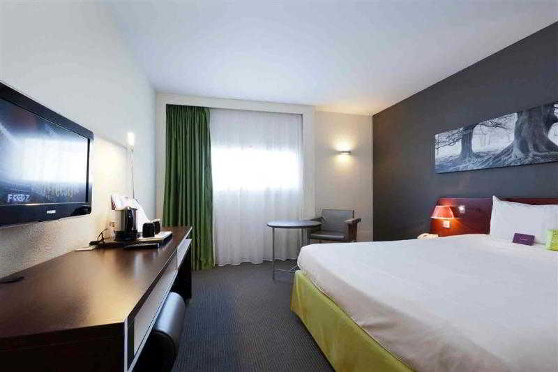 غرفة قياسية مفردة
