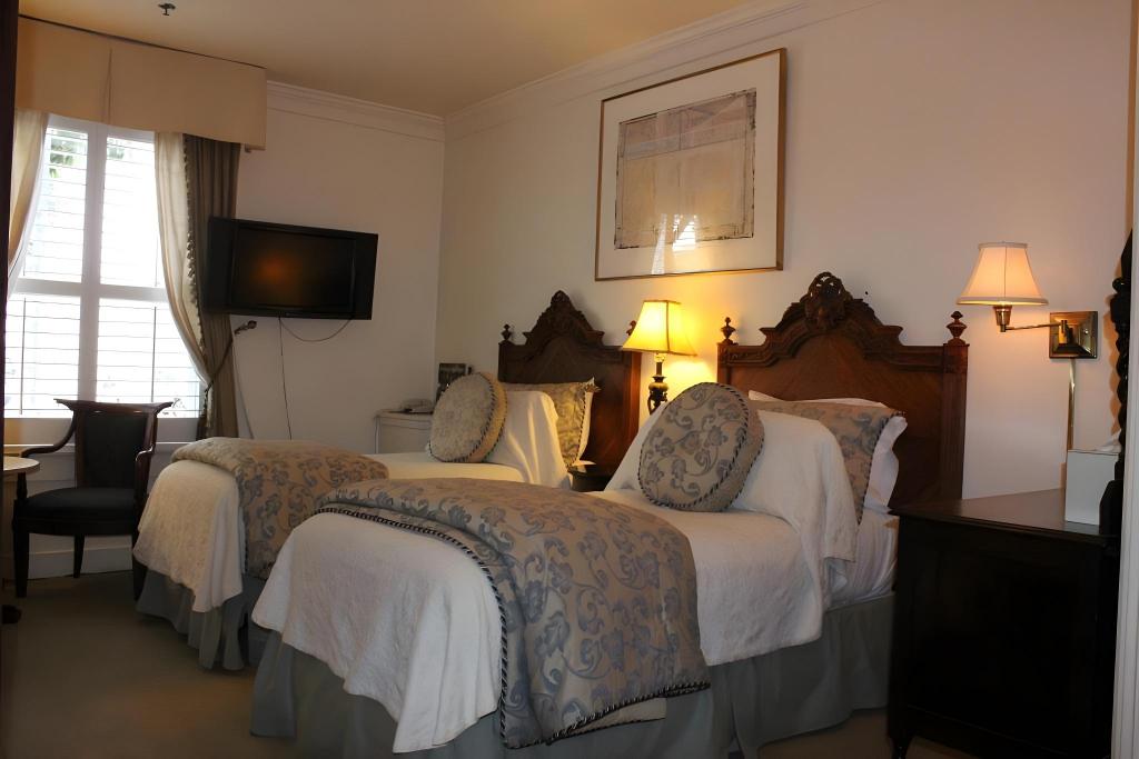 Superior, Twin Beds, Accessible