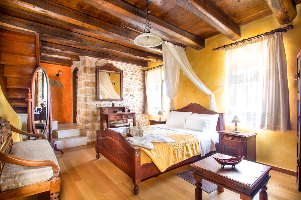Samonas Traditional Villas 12/50