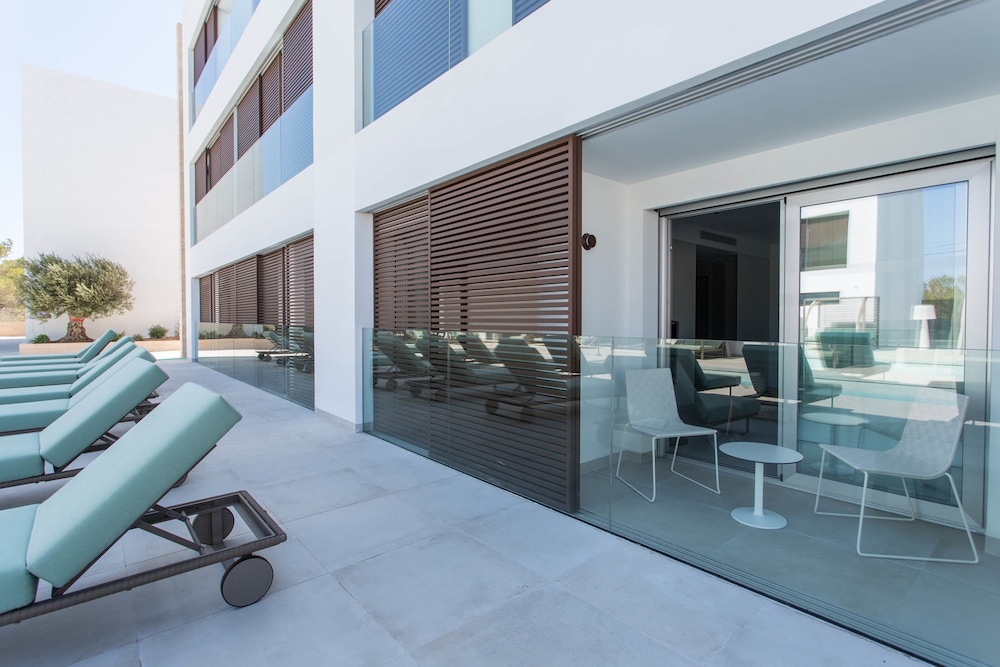 Sa Pedrera Suites & Spa 24/37
