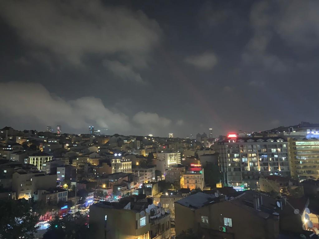 غرفة بسرير بطابقين