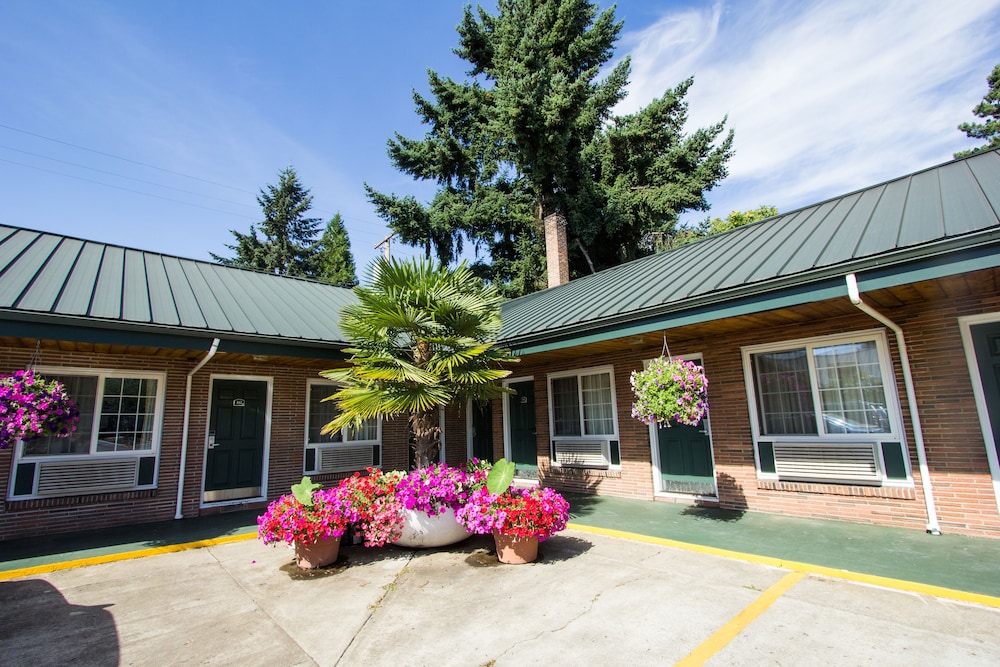 Courtesy Inn Eugene 58/63
