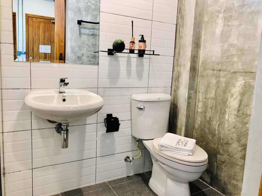 Loft 202 Hotel 28/29