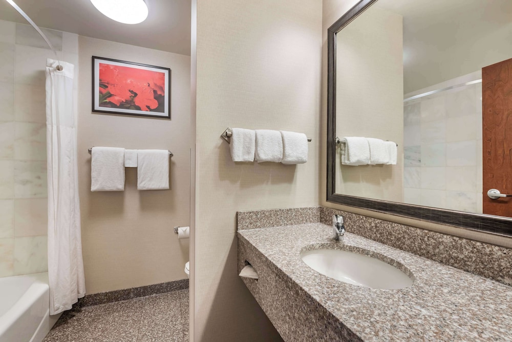 Drury Inn and Suites Valdosta 46/48