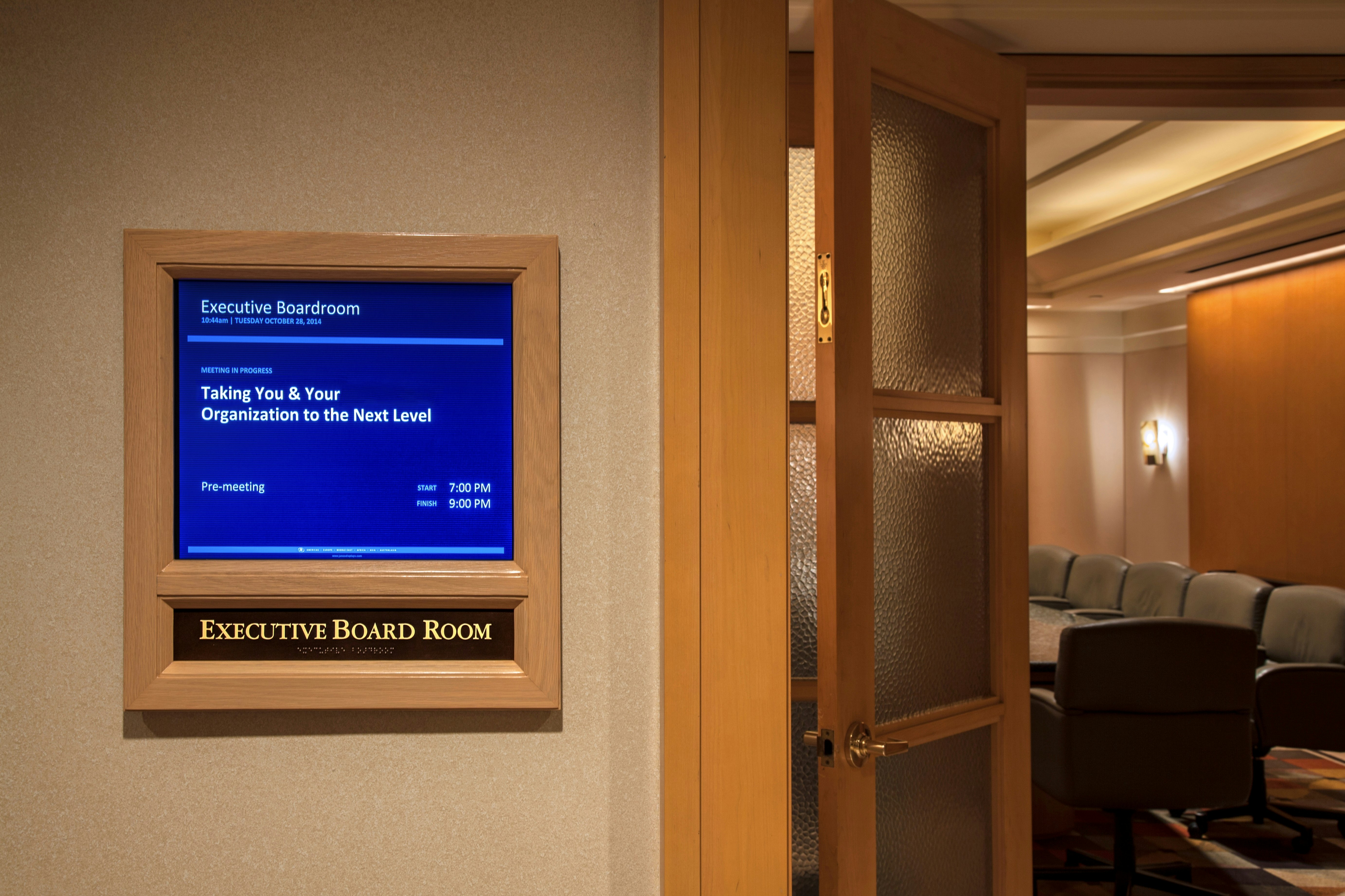 Hilton Los Angeles Airport 43/47