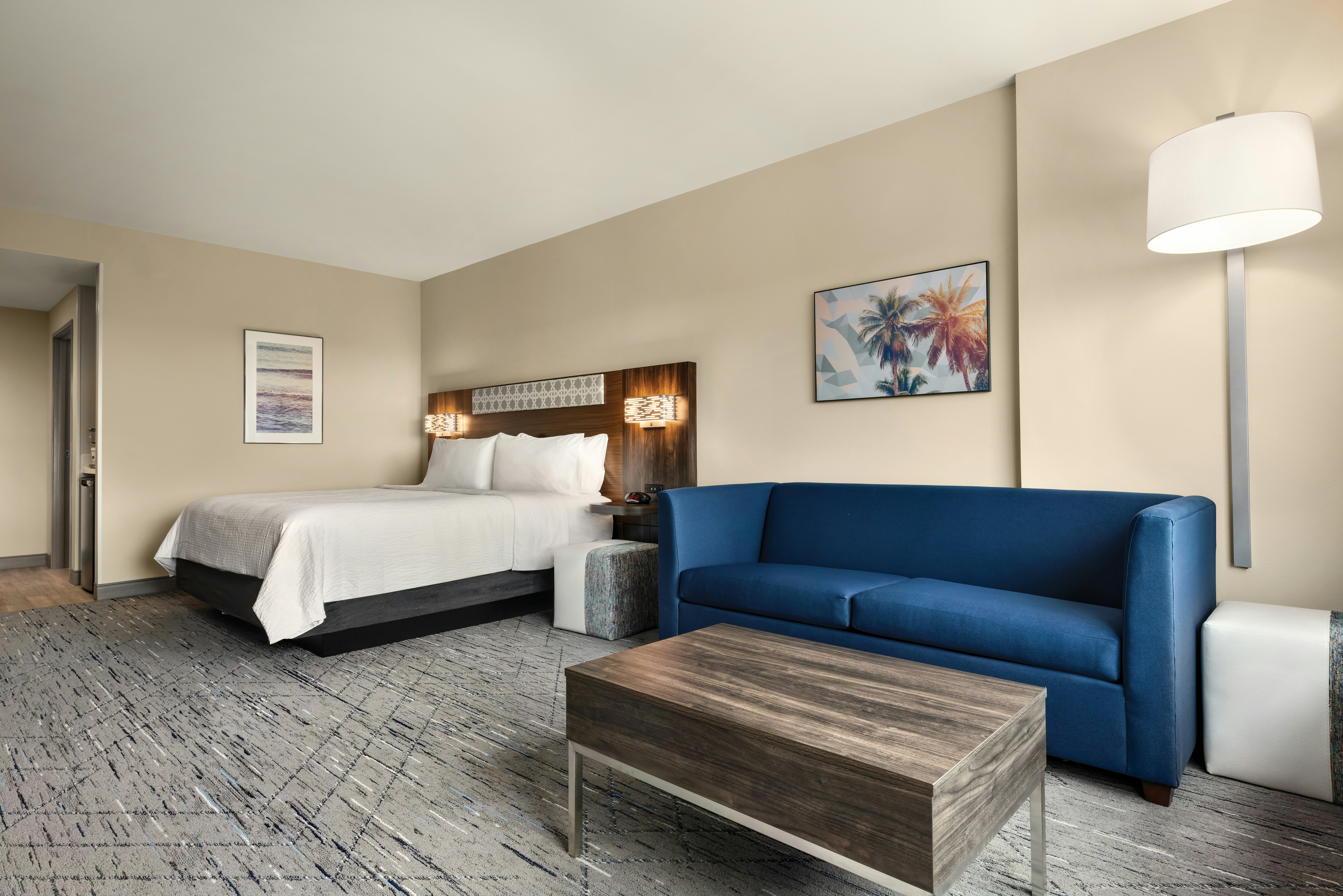 Holiday Inn Express Cape Canaveral 23/60