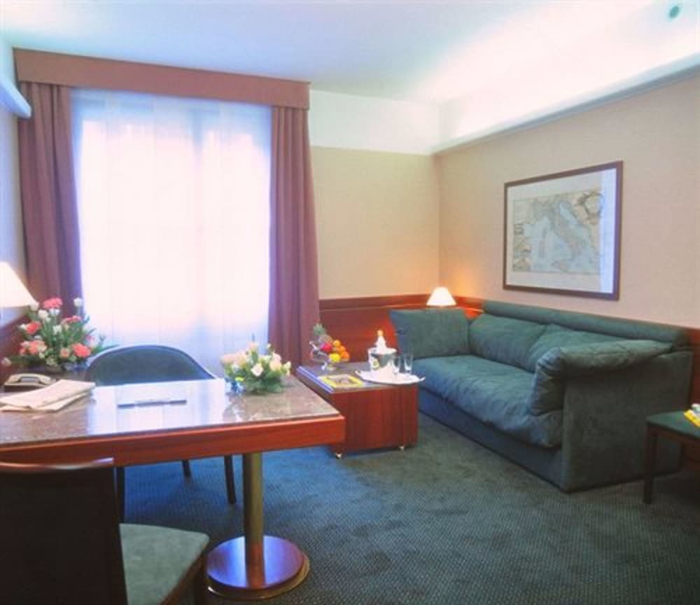 Hotel Crivis 24/51