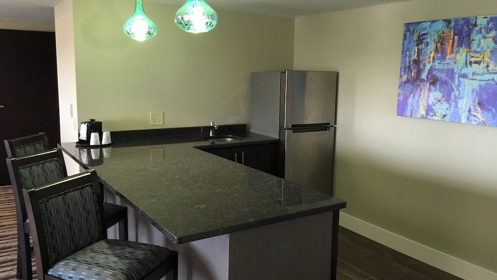 Holiday Inn Harrisburg East 49/61