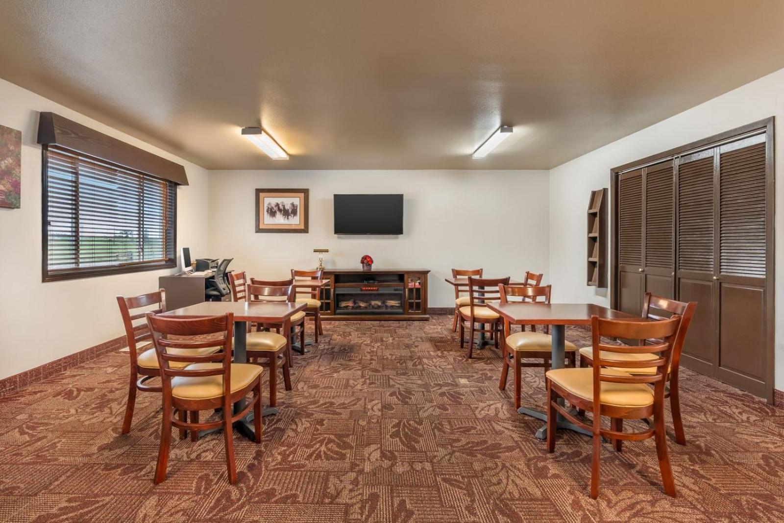 Colstrip Inn and Suites 36/44