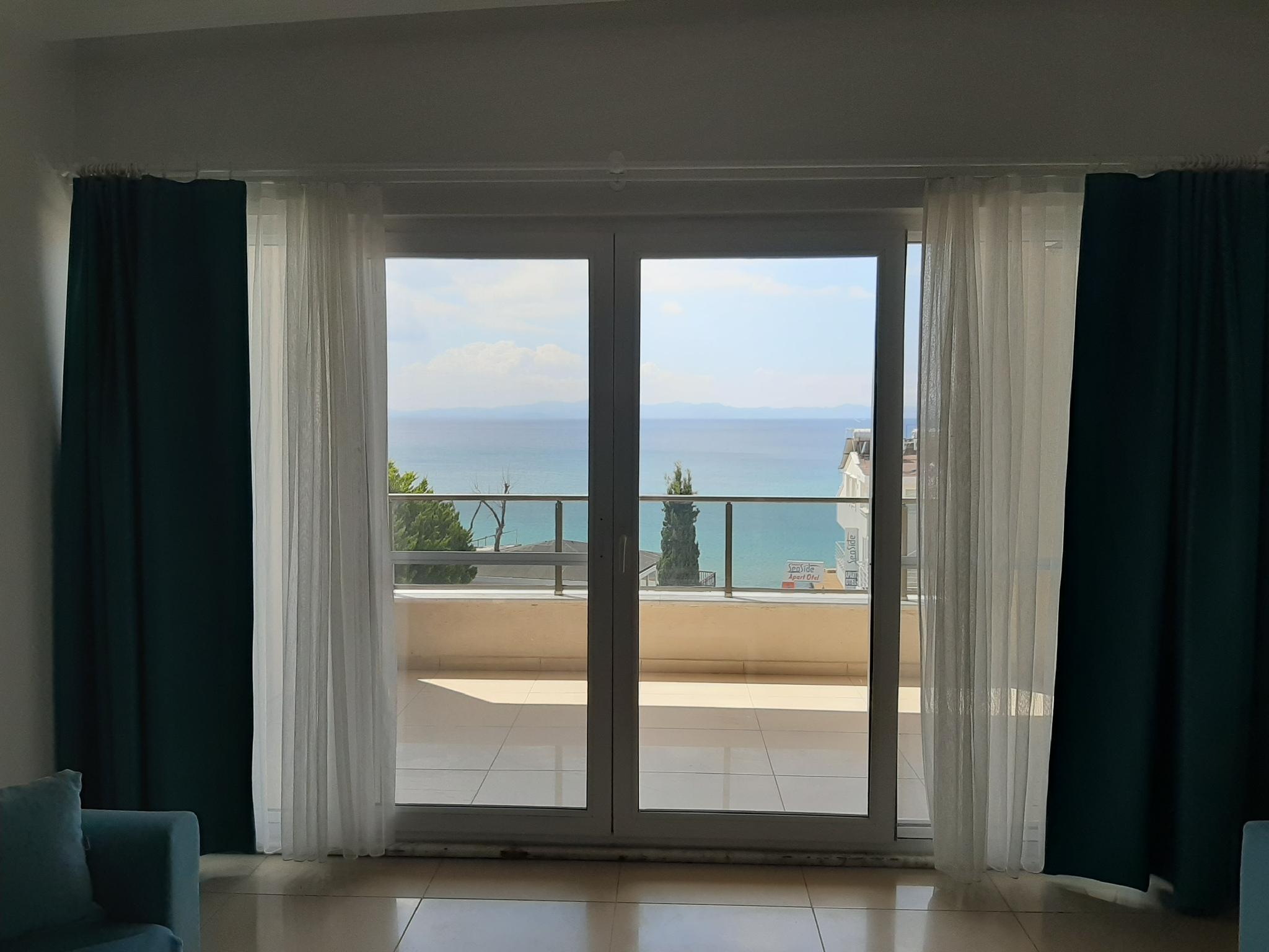 Family, Sea View