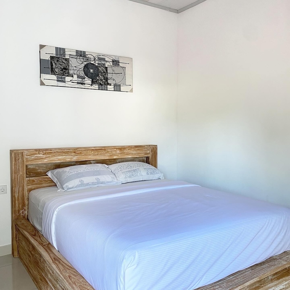 Ala Hostel 8/40